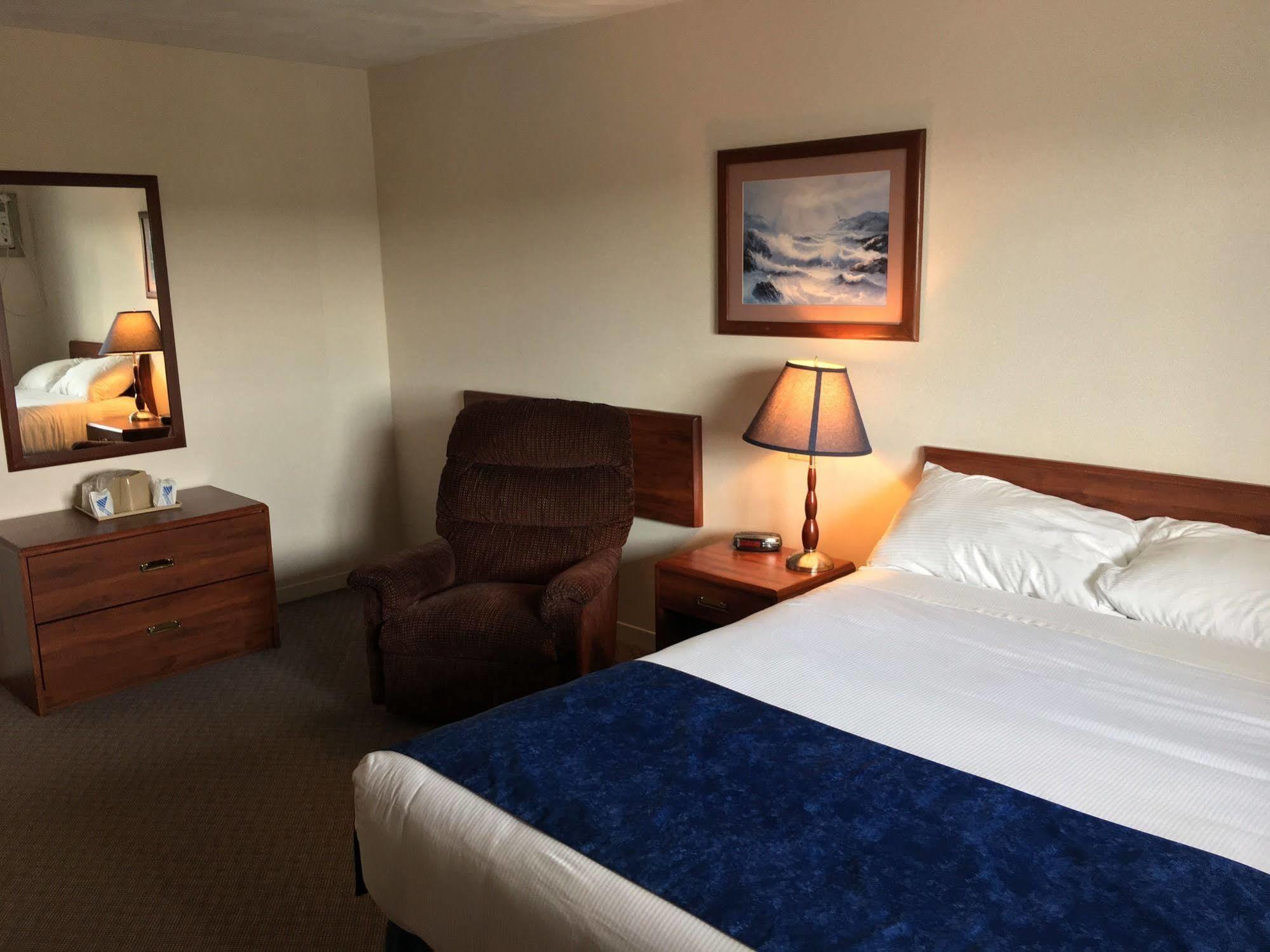 Fairway Inn Съсекс Екстериор снимка