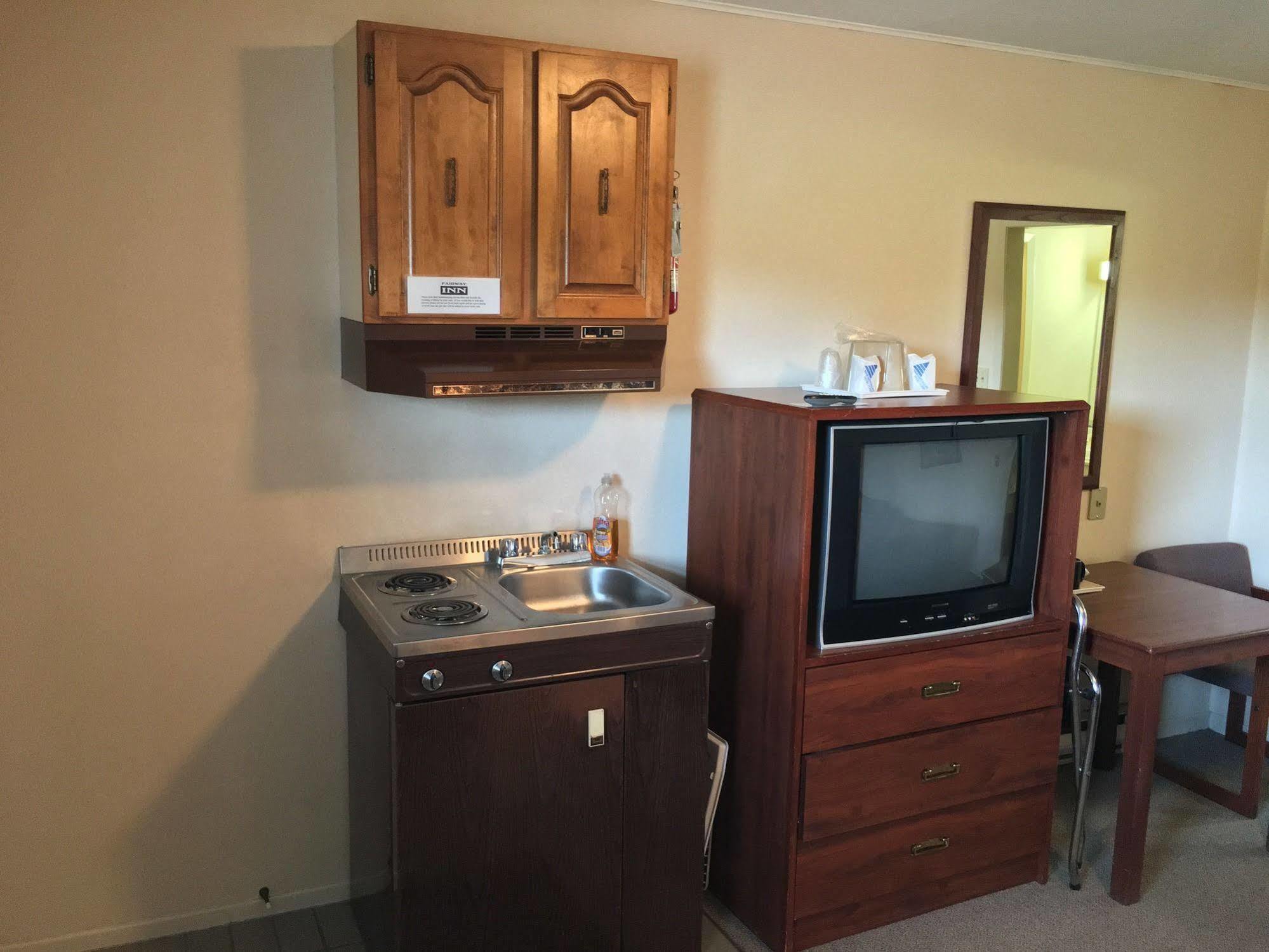 Fairway Inn Съсекс Екстериор снимка